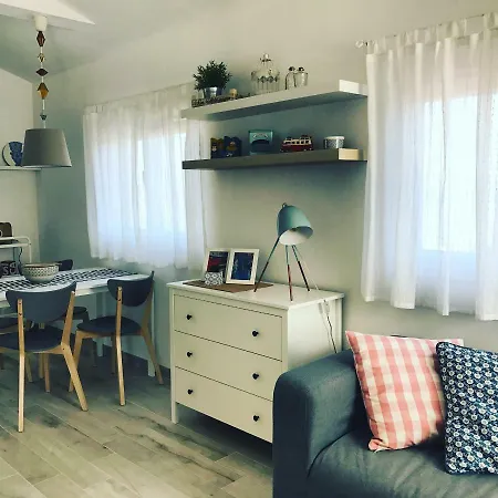 ***sufit*** Charming With A Sea View